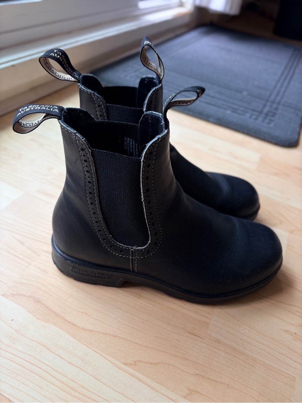 Blundstone Black Chelsea Ankle Boots